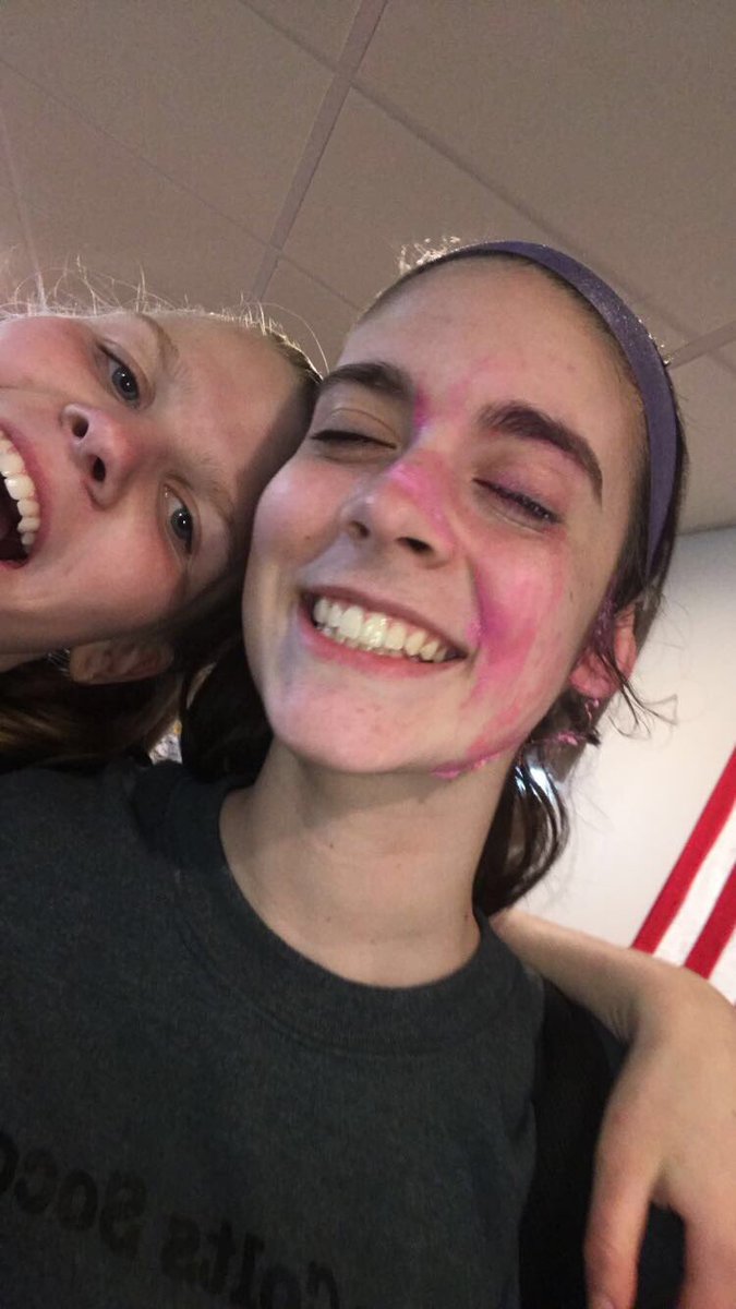 brianascillion's tweet photo. happy birthday @cassidy_daws !! i love you and playing soccer with u!ur so fun to hang around!have an amazing day beautiful!๐โฝ๏ธ๐#cupcakeface https://t.co/zwjF1nLeXu