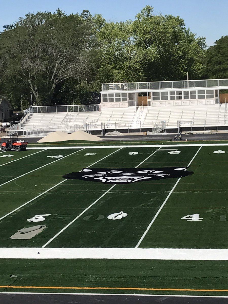 EATomcats's tweet photo. We have a Tomcat at midfield..... https://t.co/oJ5rYU3sHP
