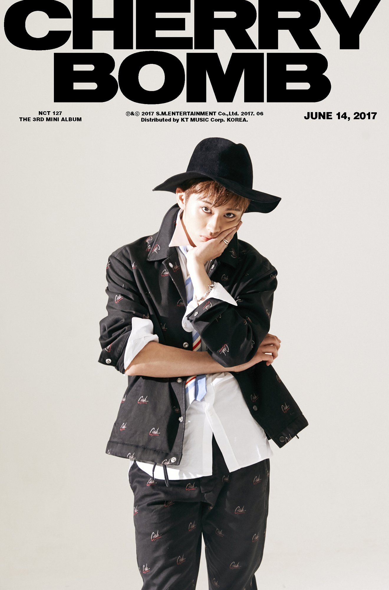 NCT 127★12点まとめ売り　雑誌W　Cherry Bomb 　トレカ NCT 127☆12点まとめ売り 雑誌W Cherry Bomb トレカ