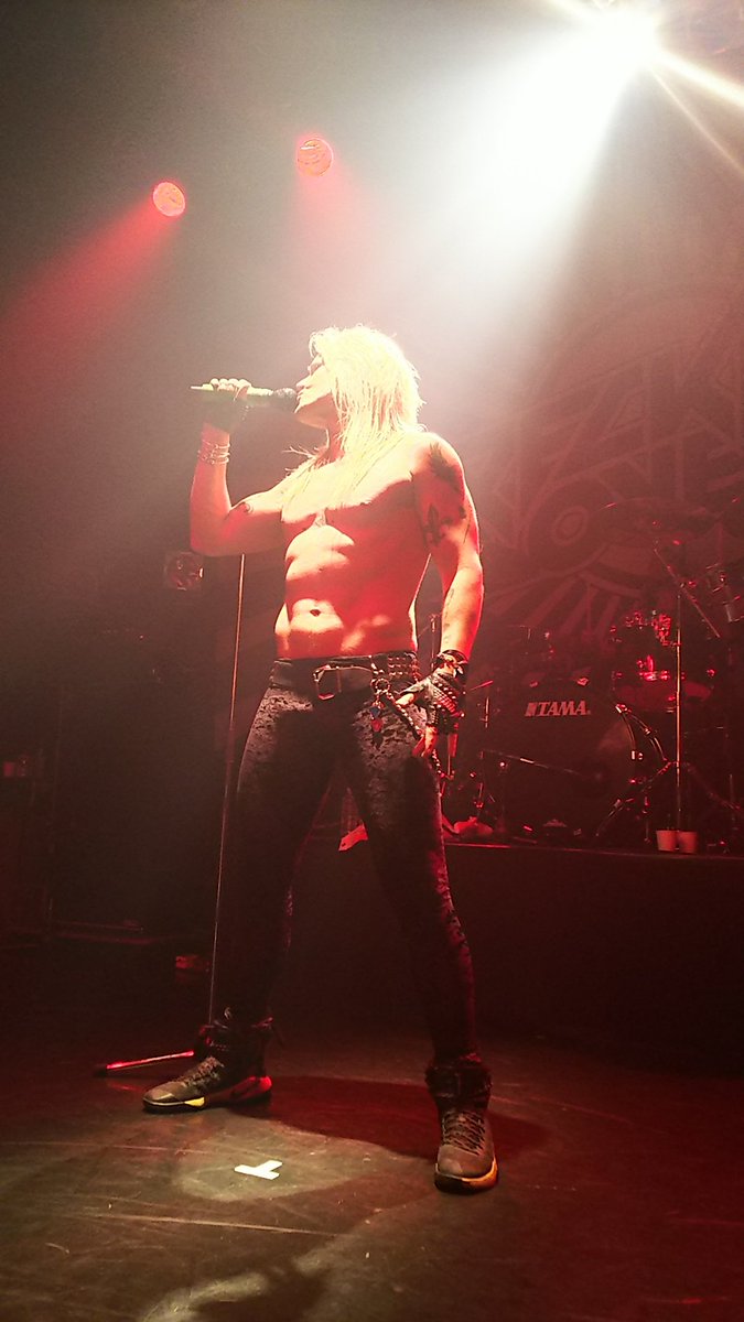 wh_rock's tweet photo. RECKLESS LOVE ~ TOKYO INVASION ~ 6·8 TSUTAYA O-WEST #レックレスラヴ #tokyoinvasion #recklesslove 4 https://t.co/bRhb1pI4pA