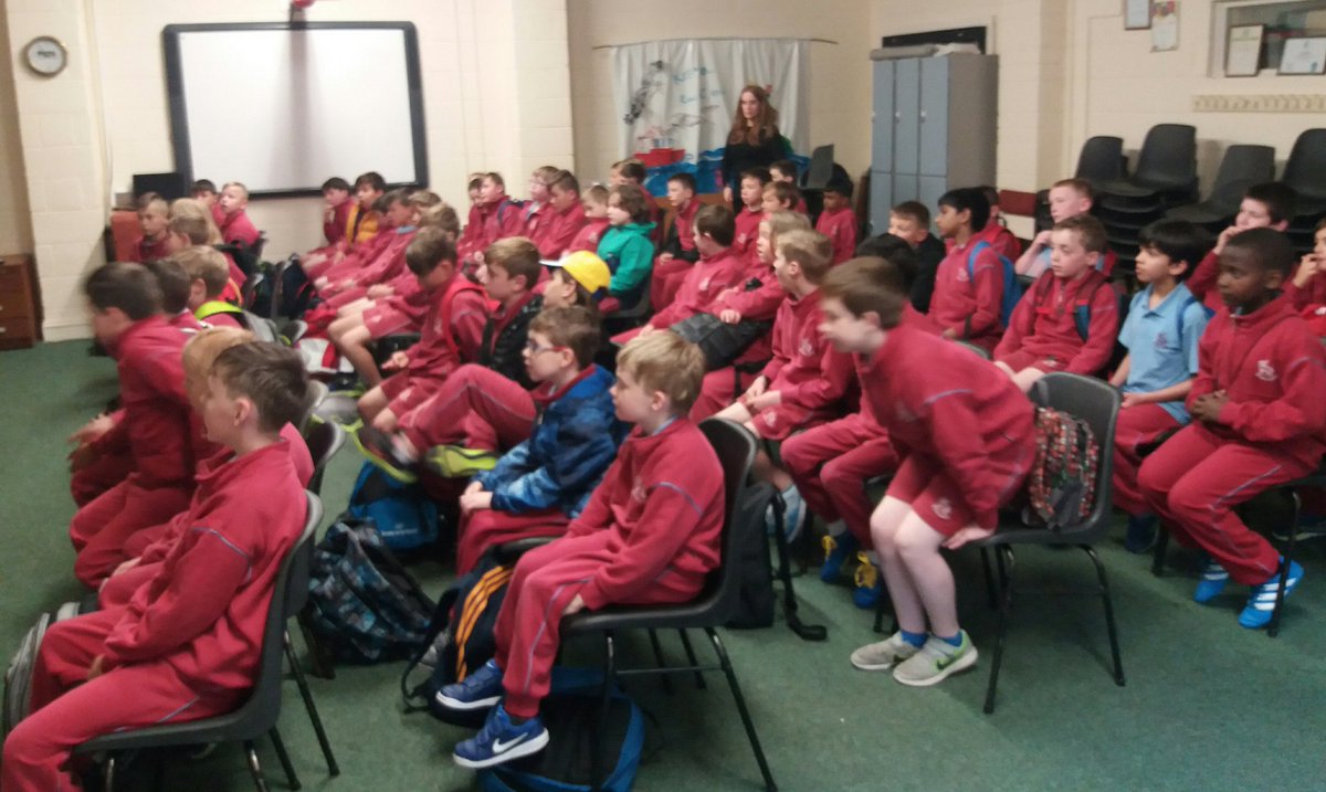 scoileoinboys's tweet photo. .@scoileoinboys #3rdClasses had great fun on the bus and at @fotawildlife #schooltour (2) https://t.co/hzPiHa9EVk