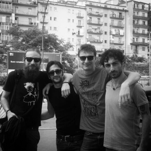 DAMASHband's tweet photo. Direzione #Napoli per il #Nadir #GravitàZero questa sera live allo @ScugnizzoLibero #damash #rock #live @roccofiorereal https://t.co/z9jalVVaYW
