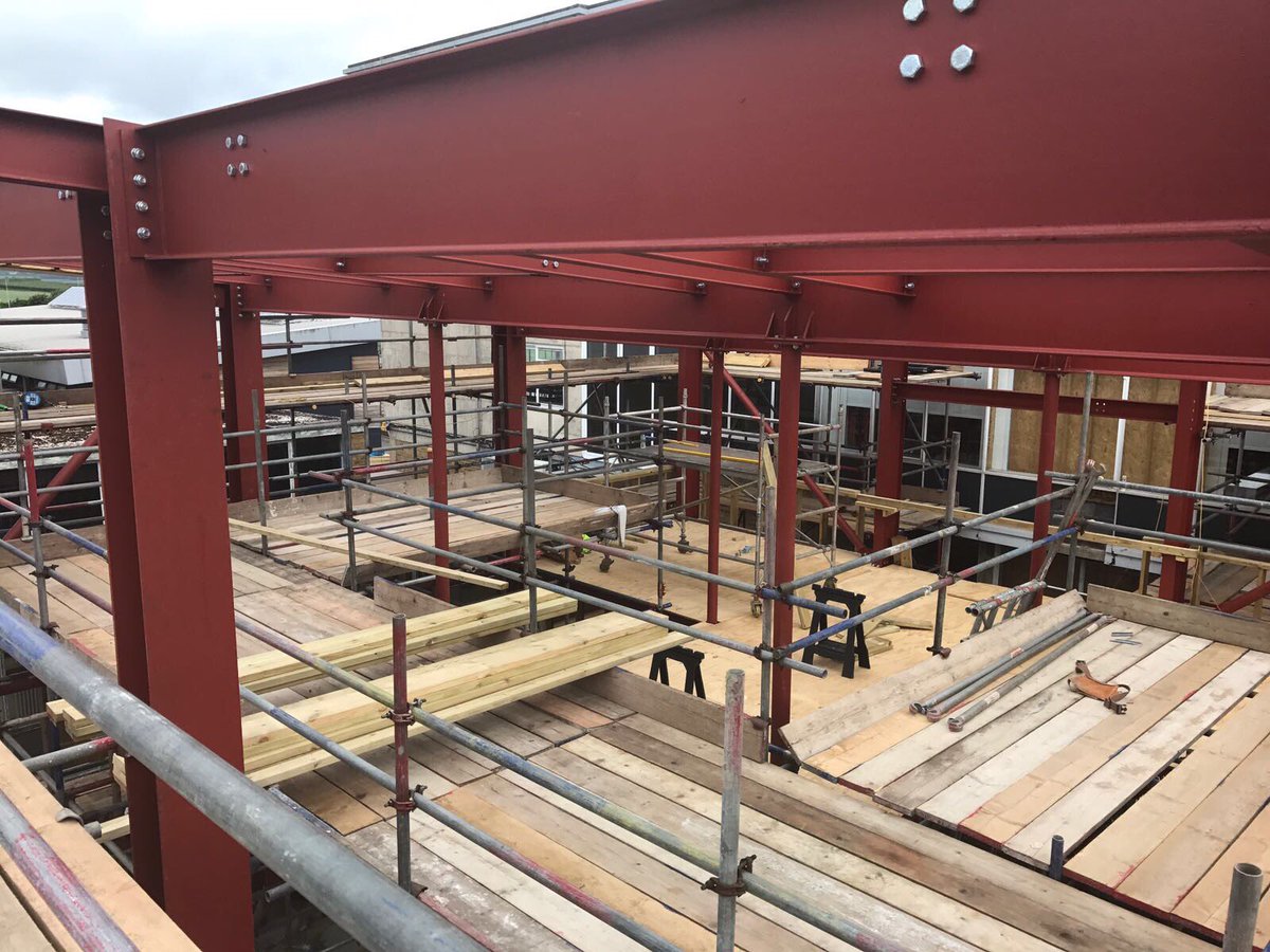 BECCONSTRUCTION's tweet image. Simon Langton - New Tong Centre - Great to see Roof and Wall timbers being installed @WoodleyColesLLP @BDBDesignLLP