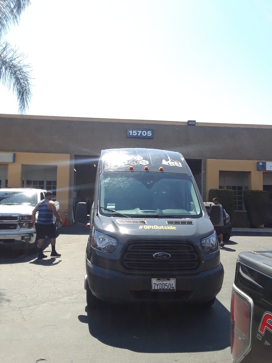 DrDecalsInc's tweet photo. Transit XL #drdecals #wraps #wrap #3mwrap #3m #3minstaller #vinylwrap #vehiclewrap #LAinstaller #carwrap https://t.co/iyDo58tI4r