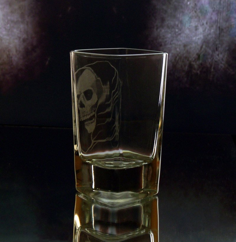 GGEngraving's tweet image. Shot Glass grim reaper clear skull  glassware gifts for him barware , … tuppu.net/a29d415d #Etsy #CustomBarware