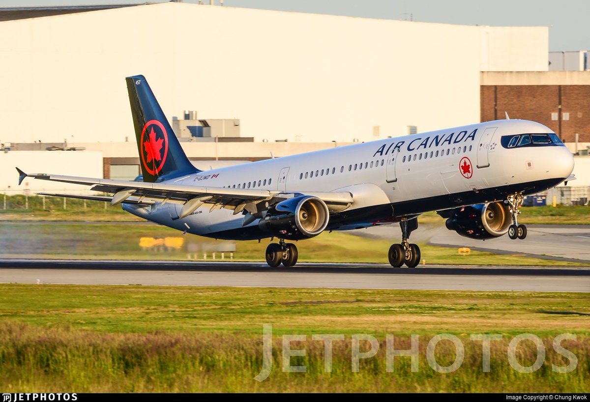 JetPhotos's tweet photo. An Air Canada A321 in new livery departing @yvrairport. https://t.co/zFaPceHjWY © Chung Kwok https://t.co/yOfe1sqSW7