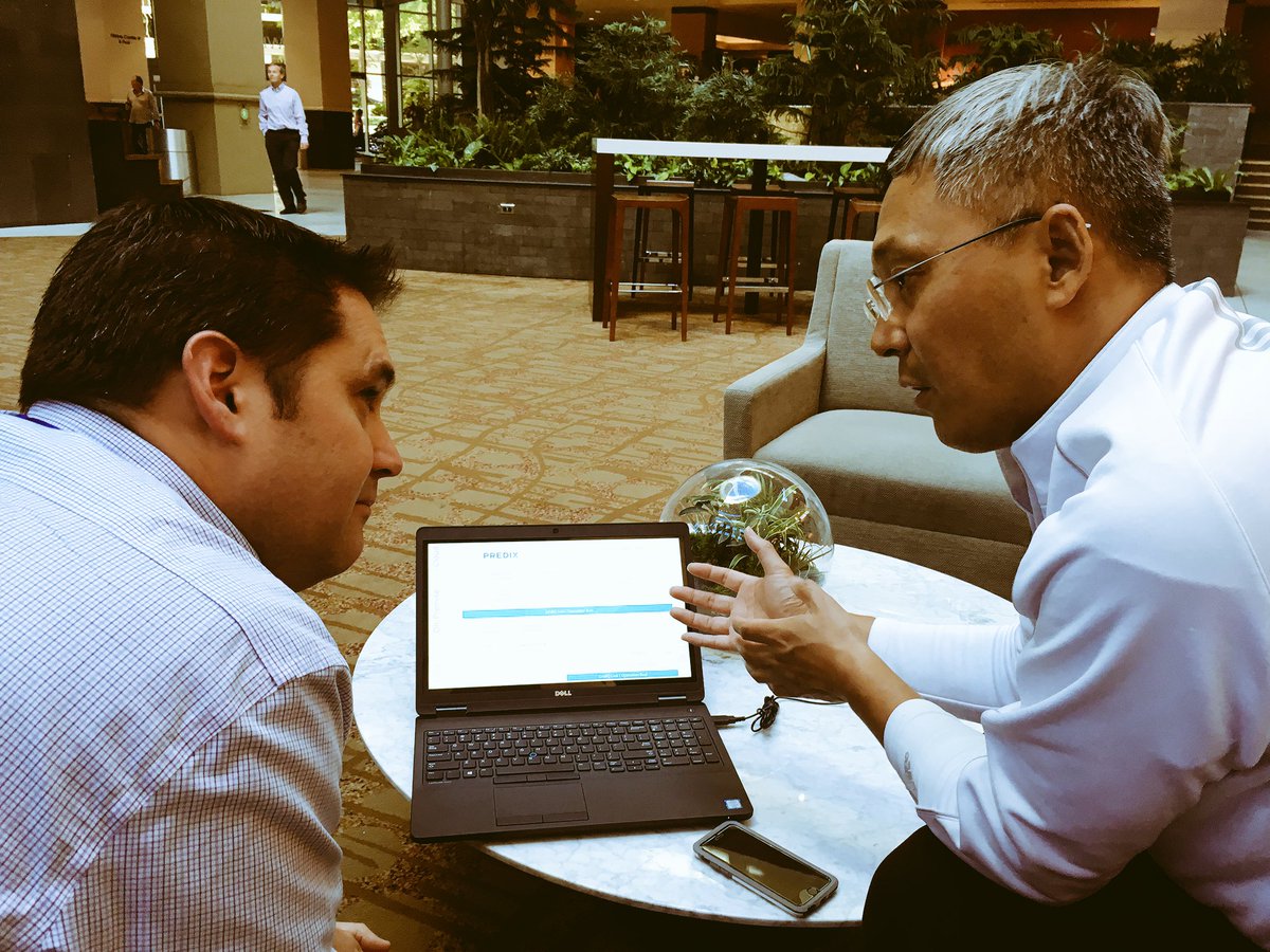 Customers r so excited about GridIQLink &amp; @Predix demo we're still demoing edge-prem-cloud app after #GEAUC17 conf is done! @GEenergyConnect