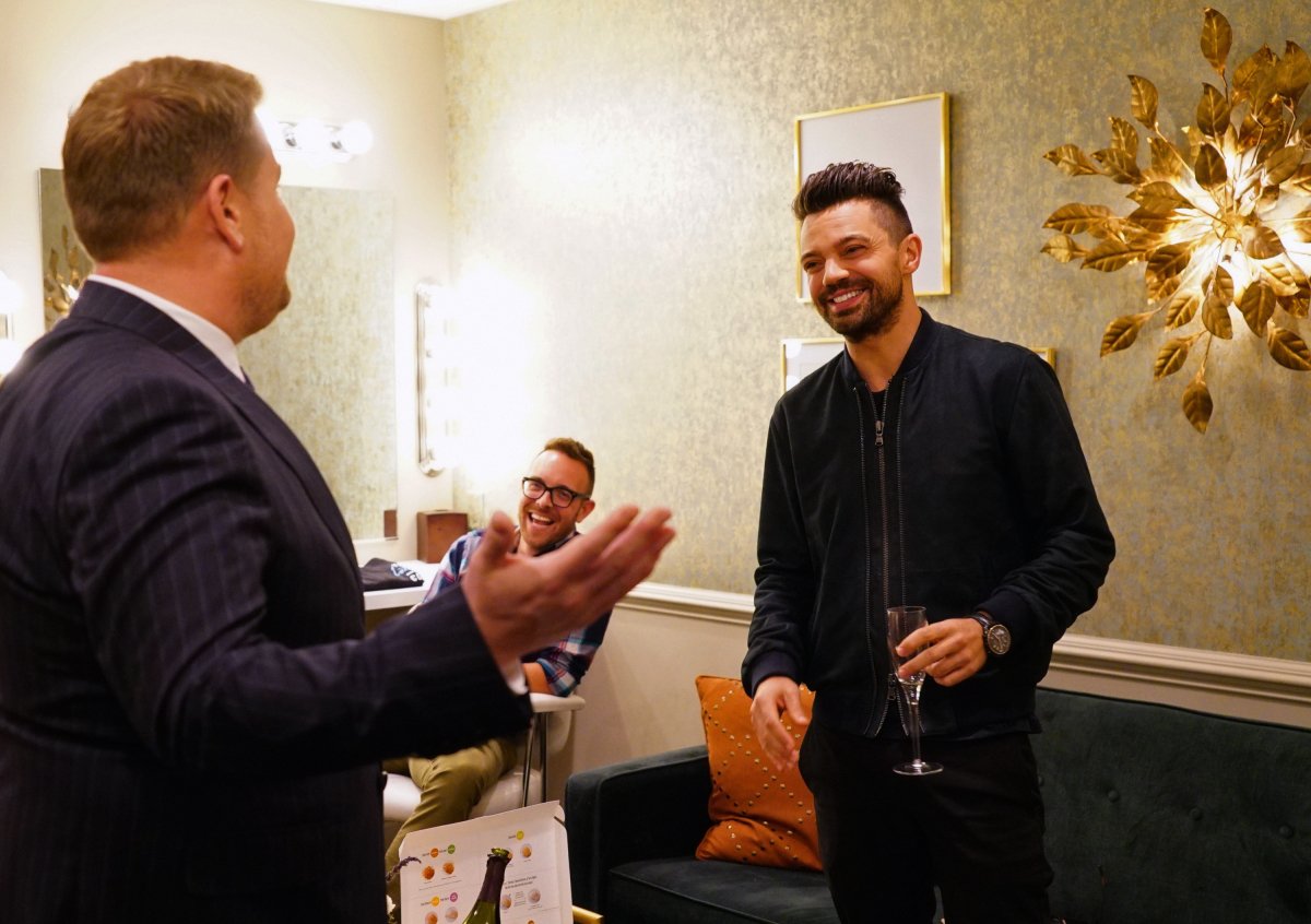 headlineplanet's tweet photo. Laura Haddock &amp; Dominic Cooper on The Late Late Show With James Corden. [More: https://t.co/dkXyRWfeEm] https://t.co/dA0pUsWbzO