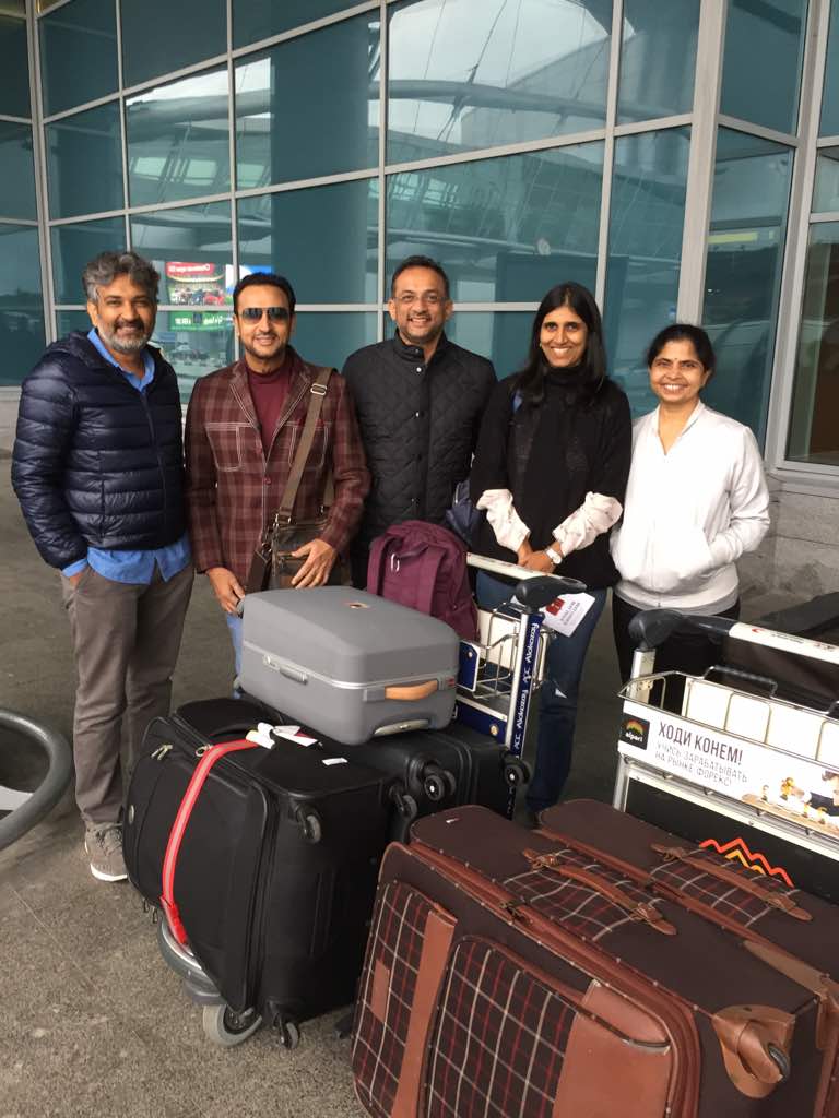 rc_dalal's tweet photo. Heartiest thanks to @GulshanGroverGG and @ssrajamouli to be a part of Indian Panorama! #MoscowInternationalFilmFestival #IFFW https://t.co/0uS2ixHb4l