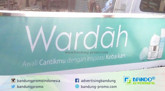 BandungPromo's tweet photo. Ya, Jumat ini saatnya kamu order neonbox keren seperti #Wardah. Yuk tanya ahli #advertising ke ✆/WA 082119014999 📨sales(at)bandung-promo·com https://t.co/5QzC86irSq