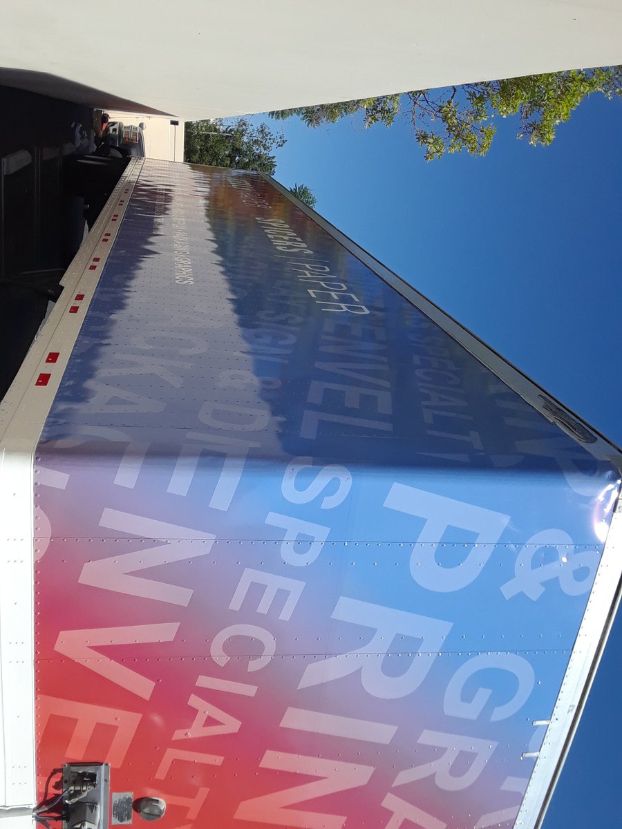 DrDecalsInc's tweet photo. 48ft trailer #drdecals #wraps #wrap #wrapping #vehiclewrap #LAinstaller #trailerwrap #vinylwrap #3m #3minstaller https://t.co/9fEM55iDAR