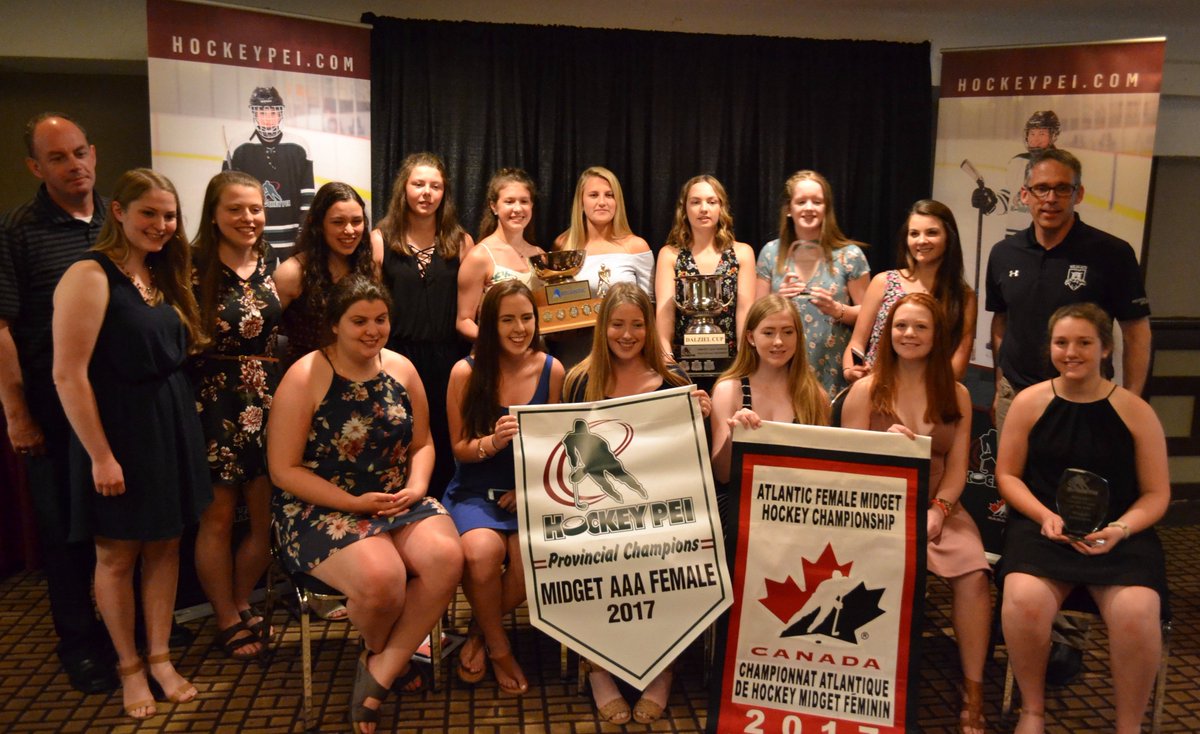 HockeyPEI's tweet photo. Congrats to Mid Isle Midget AAA Wildcats as the Team of the Year and 2017 Atlantic Champions. @MIAAAWildcats #2017awards https://t.co/eMsjDxjqda