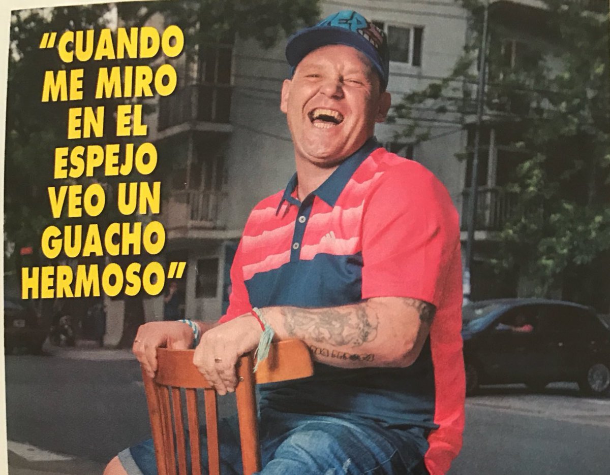 elcosodelapizza's tweet photo. quiero la autoestima de pepo https://t.co/lIEnp4U4kA