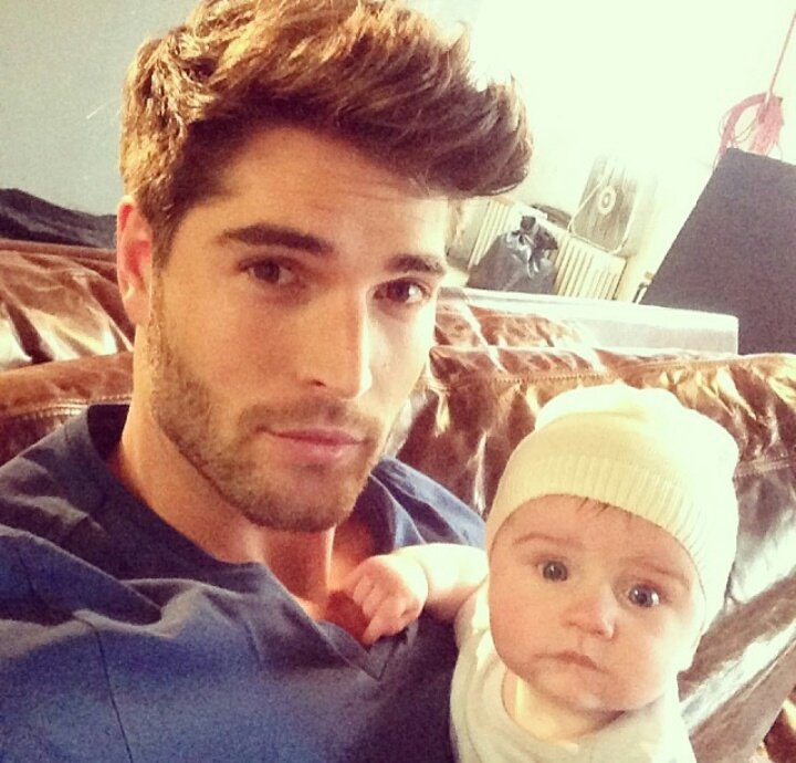 PUBCryptog's tweet photo. Mis amores ❤ Ethan &amp; Riley ❤ https://t.co/iTGHfJ7EU3