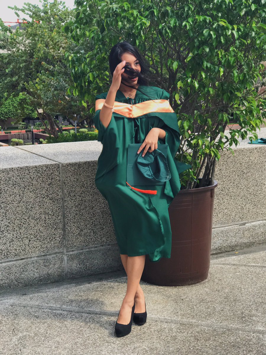 yanadeej's tweet photo. THANK YOU, FEU ππ #feubatch2017 #FEUgrad β¨ https://t.co/jJH4yWEOJN