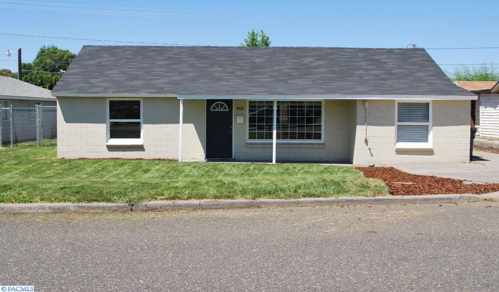 gentryteam.com/property/22231… REMODEL! 
Almost everything in this home has been updated.