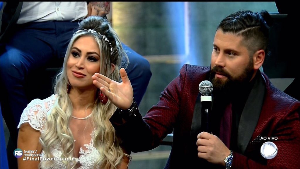 josando2019's tweet photo. Casal que era pra está na final ganhando o programa #Nariteus #PowercoupleBrasil #FinalPowerCouple https://t.co/xlCMJ3YEi3