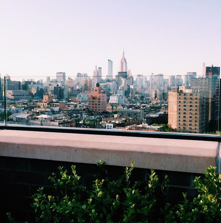 ChloeRLee's tweet photo. @hannah_branton ***new york https://t.co/NF6T3mAzKk