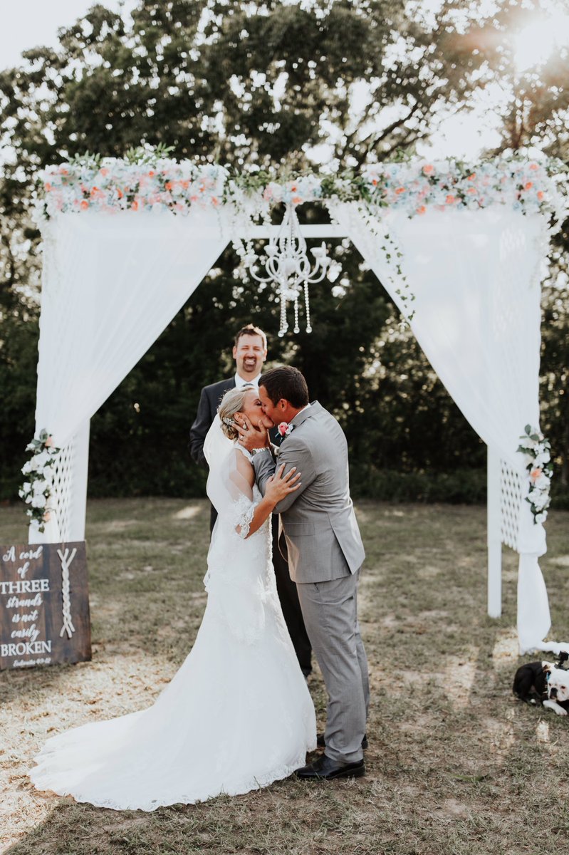 MegggRai's tweet photo. Sweet, sweet marriage | 6.10.17 | 
PC: Patricia P Photography https://t.co/paiV3ujZVL