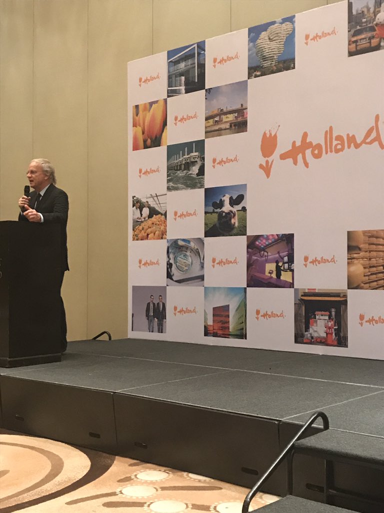 Kiran_Hyderabad's tweet photo. Dutch ambassador @FonsStoelinga in networking dinner of Hyderabad businesses &amp; Dutch trade delegation of @BergMarten https://t.co/puQ1wR3mU3