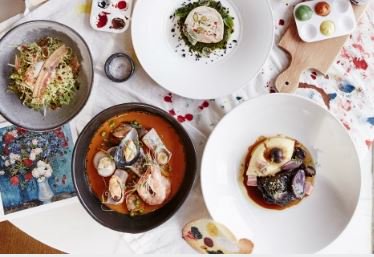 This one-of-a-kind experience lets you imagine yourself dining as Van Gogh in the South of France <a href="/No35Restaurant/">No35 Restaurant</a>: bit.ly/2t5aaTH