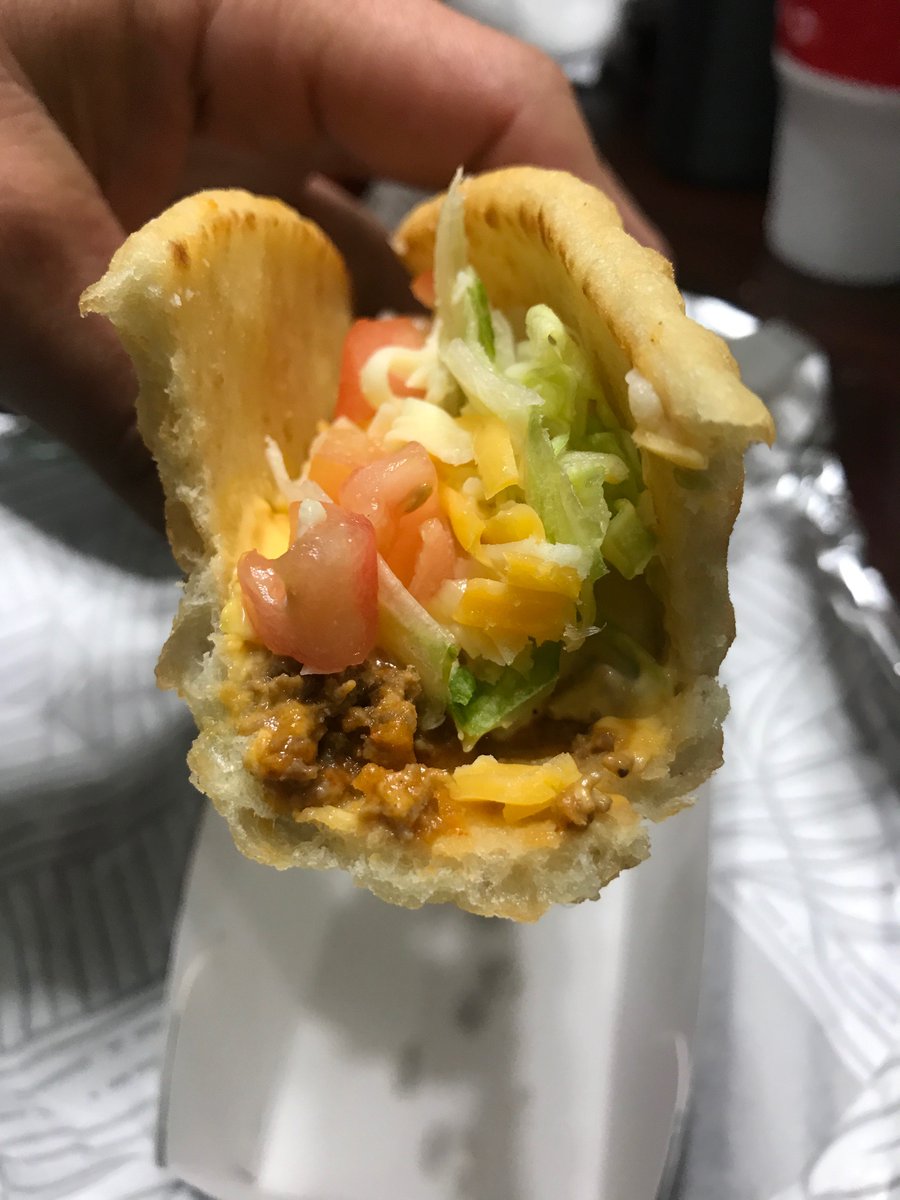 wes61287's tweet photo. @TacoBellTeam 
New "Double" beef chalupa box? First off there is barely any beef! Second the Doritos taco meat was still cold! https://t.co/KcU5J3HZnR