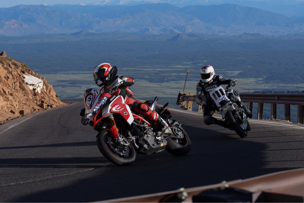 CW1Canet's tweet photo. @PPIHC rookie rider Seth Starnes and I pairing @SENAComunica helmet comms for a lead follow practice run up the course. What's that you say? https://t.co/hbiqjur100