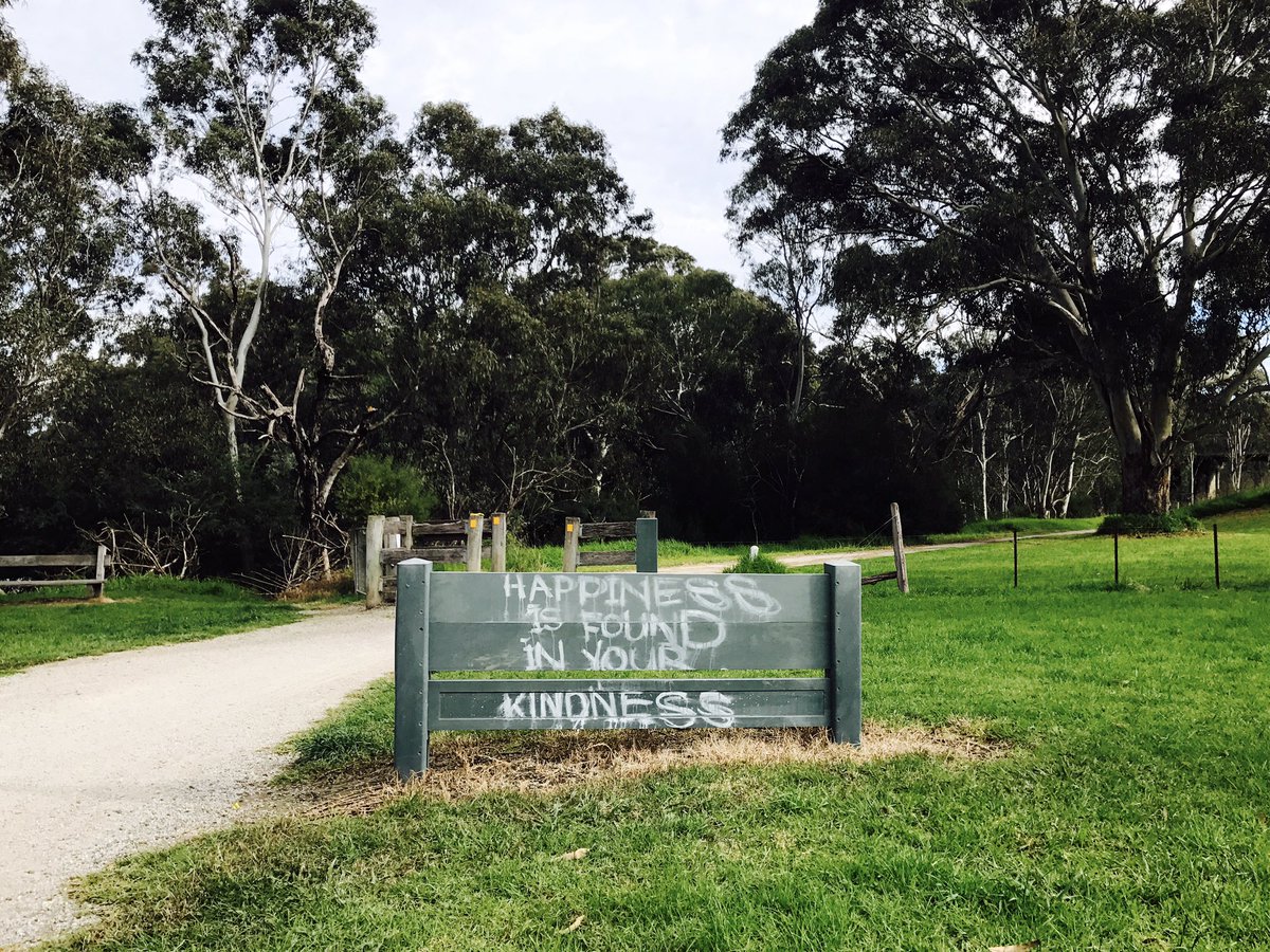 RichPresenter's tweet photo. A happy walk on a sunny Winter's day in Melbourne just got happier 😀🌞 https://t.co/BtQwgpU2dv