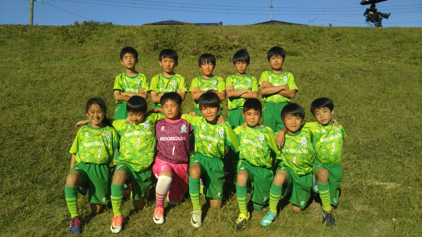 Twitter 上的 ニチレクジュニアサッカー 第12回びわ湖高島サマーカーニバル 8 5 土 7 月 開催 緑丘sc 兵庫県伊丹市 6年生1チーム 6年生5名 5年生7名の緑丘サッカークラブのトップチームですが 全てにおいてまだまだこれから この大会で良い思い出を残す