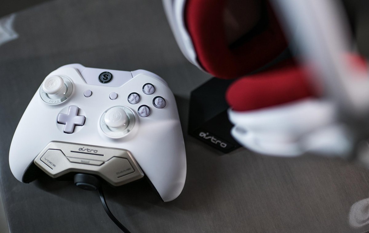 Astro Gaming On Twitter A40 Tr Mixamp M80 Xboxone Amplified Control At Your Fingers Https T Co Dnbu5tkcpt
