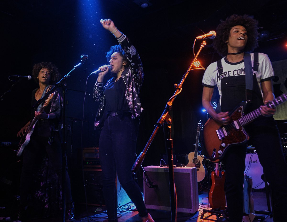 RegularRobert's tweet image. The New Respects blew up the Parish in Austin opening for ZZ Ward!  @thenewrespects @ZZWard @ParishATX #thenewrespects #zzward