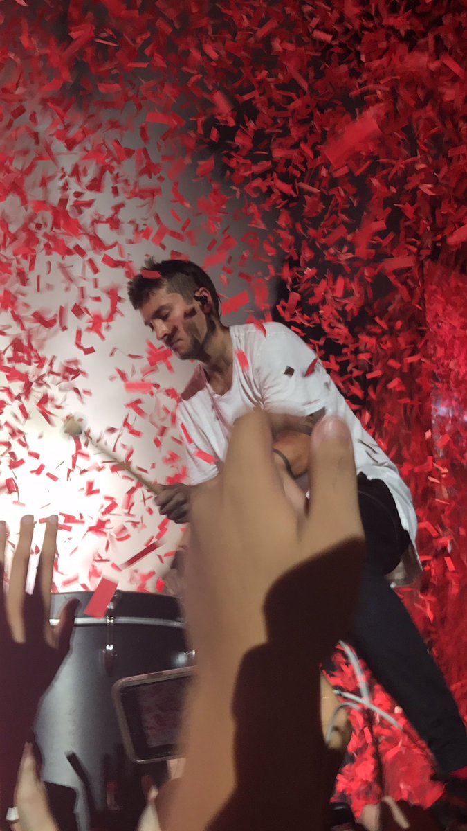 1stepforliv's tweet photo. that was definitely a night to remember! thank you @joshuadun for banging those drums and @tylerrjoseph for singing those tunes! #TDCexpress https://t.co/SR3Dwl2J9a