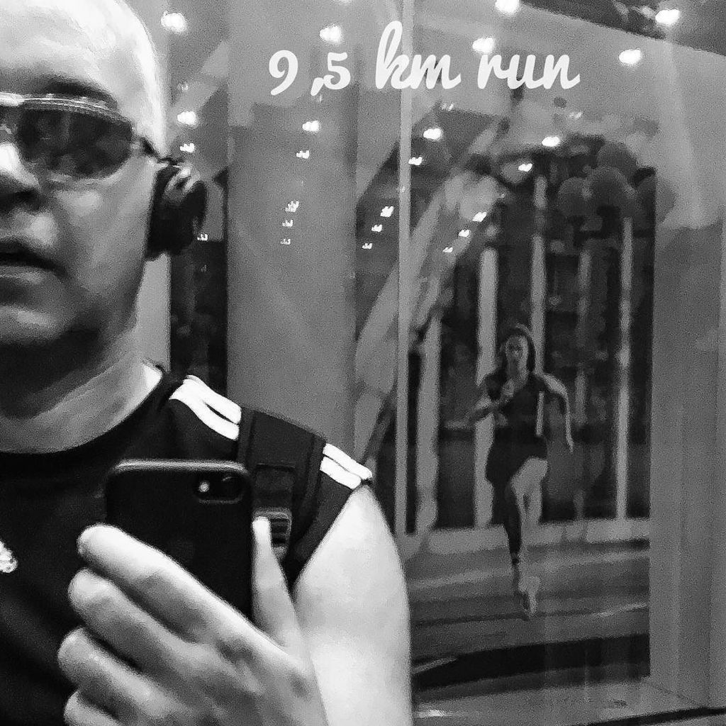 karlheinzeberts's tweet photo. Nicht schön, aber einzigartig #runtowork #run #runner #runners #running #runningman #runnerscommunity #runnersofin… https://t.co/lePhJWFyN3 https://t.co/RtZQwVrNnD