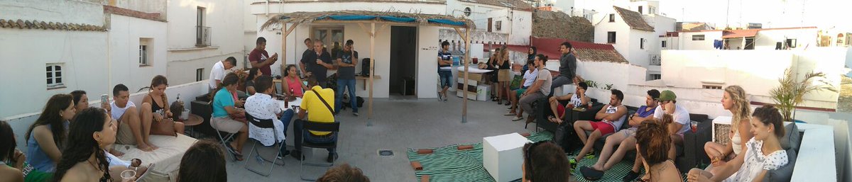 El paraiso ???? esta en Tarifa <a href="/LaCocoteraTRF/">La Cocotera Tarifa</a> <a href="/economia_social/">Escuela de Economía Social</a> @EmprenderUCA Ayer estuvimos hablando de emprendimiento y Masterup