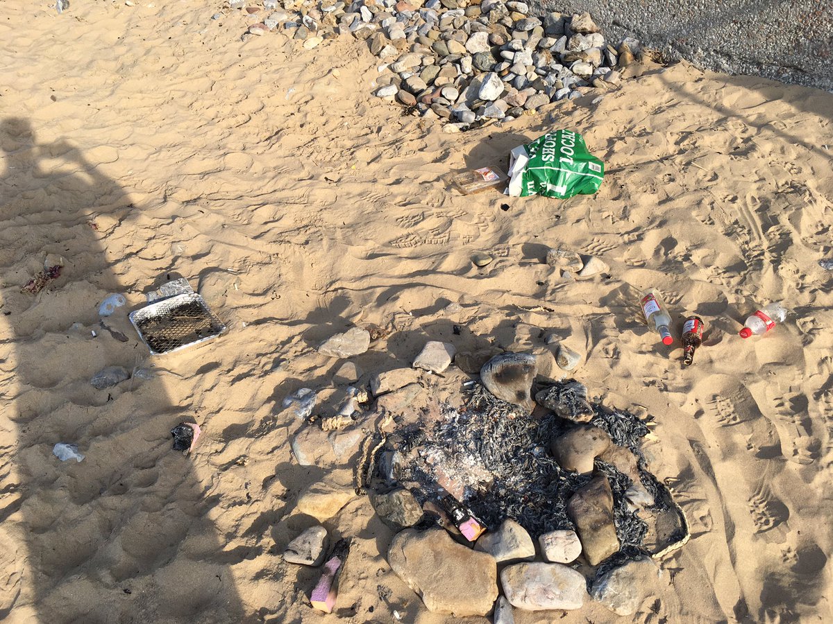 Breaks my heart that some dirty b******s think it's ok to enjoy the beach and then leave all their rubbish behind! #pickitupyoulosers