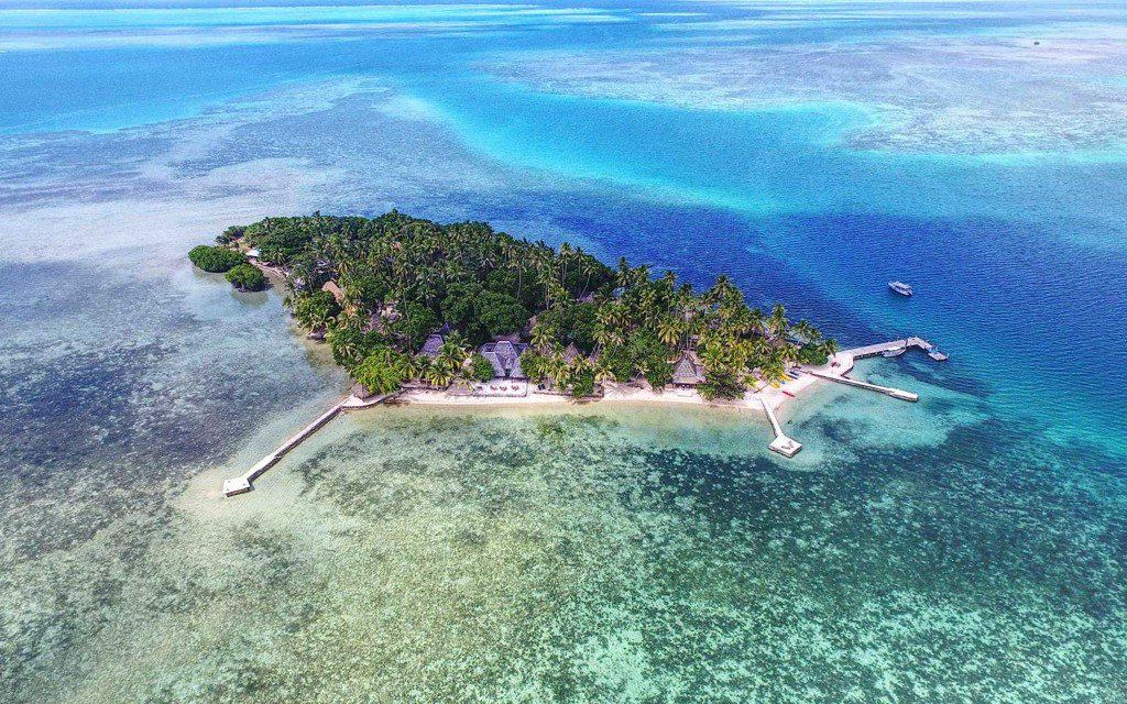 Stay in a thatched-roof bure in Fiji for only $233 per night. #OperationVacation tandl.me/2sUwAdn