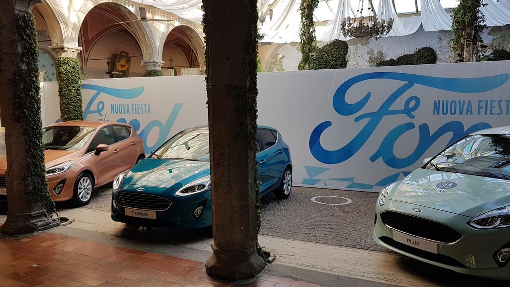 Far_onik's tweet photo. Non possiamo pretendere che le cose cambino se continuiamo a fare le stesse cose. Training #nuovafordfiesta
@forditalia @TheAcademy_IT https://t.co/dgGCOti50D