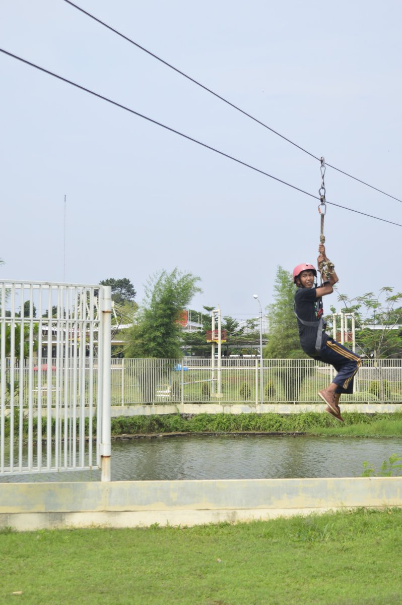 RNHKBPPura's tweet photo. Flying Fox https://t.co/Y4qm2MAdiP