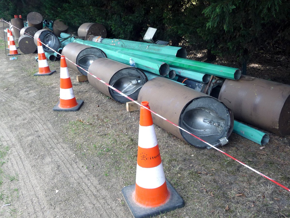 PhilippeCacp's tweet photo. Valorisation de 94 % des déchets issus des chantiers de renouvellement de l'éclairage public de Cergy-Pontoise. https://t.co/yuy4Zjm0LZ https://t.co/I8tPoTDPkJ