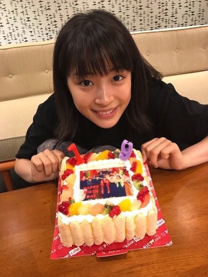 こんなケーキもらってみたいものだ👇

#広瀬すず 

#19歳おめでとう