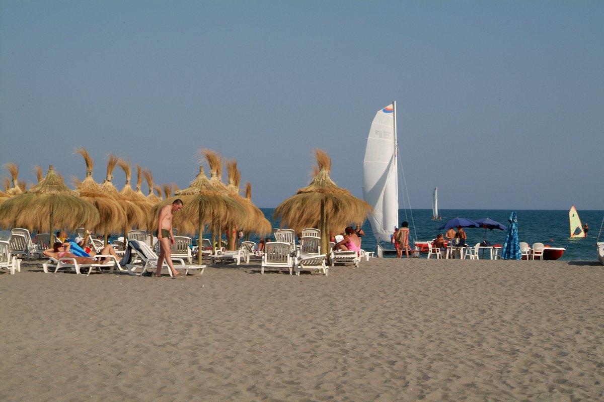Basilicata_Tur's tweet photo. Qualunque sia il tuo viaggio preferito, la #Basilicata è la tua destinazione! Calette, #spiagge, #montagne, #laghi e #borghi #webasilicata https://t.co/8V2DXdc2Tv