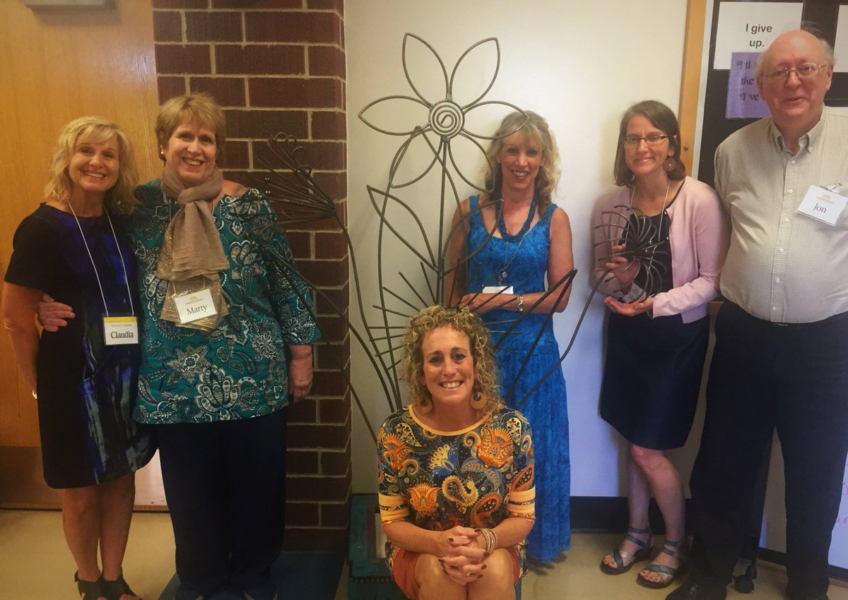 RCTCHR's tweet photo. Responsive Classroom team ready for a great week at the Des Moines Institute #RCsummer https://t.co/Z51BvP14Q1