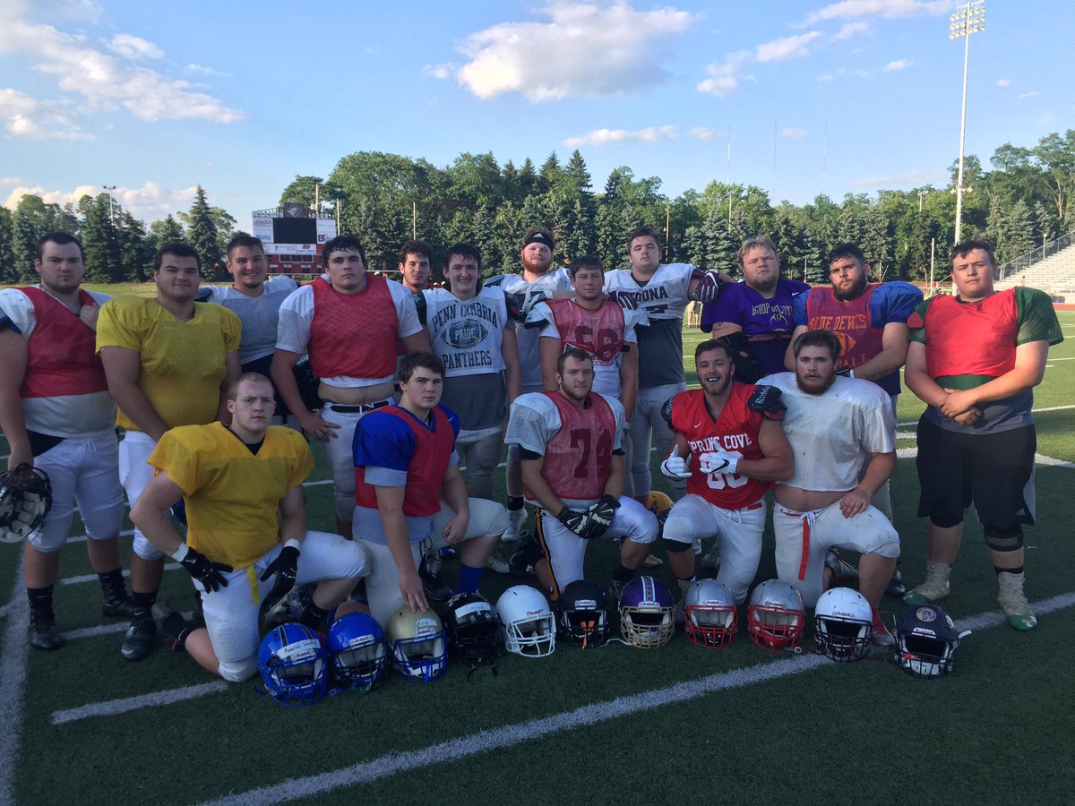 CentralDragonFB's tweet photo. "00" @CameronNorris35 LOL!@P_C_Panthers @MtLionFootball @BGMarauderFball @CoachHDeLattre Fantastic group of men! Champs and college players! https://t.co/CG7eUE9g0s