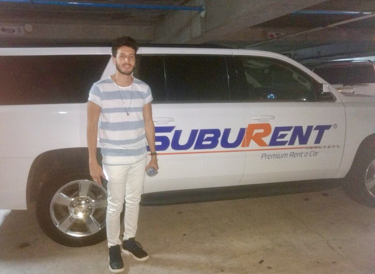SUBURent's tweet photo. Margarita, Viridiana y Noel Staff de #SubuRent atendiendo en #Veracruz a @SebastianYatra en #Los40Vivo  @Los40Ver gracias por su confianza! https://t.co/tVEW302L71