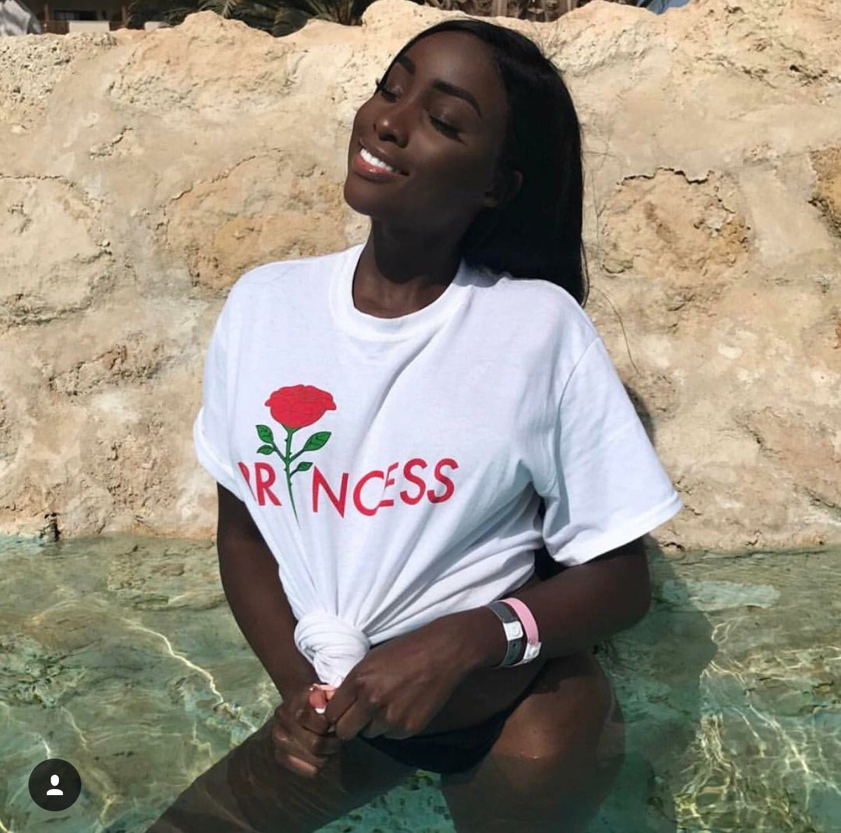 sweethoneybckin's tweet photo. DARKSKIN APPRECIATION POST!!! 👏🏿👅😍💁🏾 https://t.co/DHk0yhVCBP