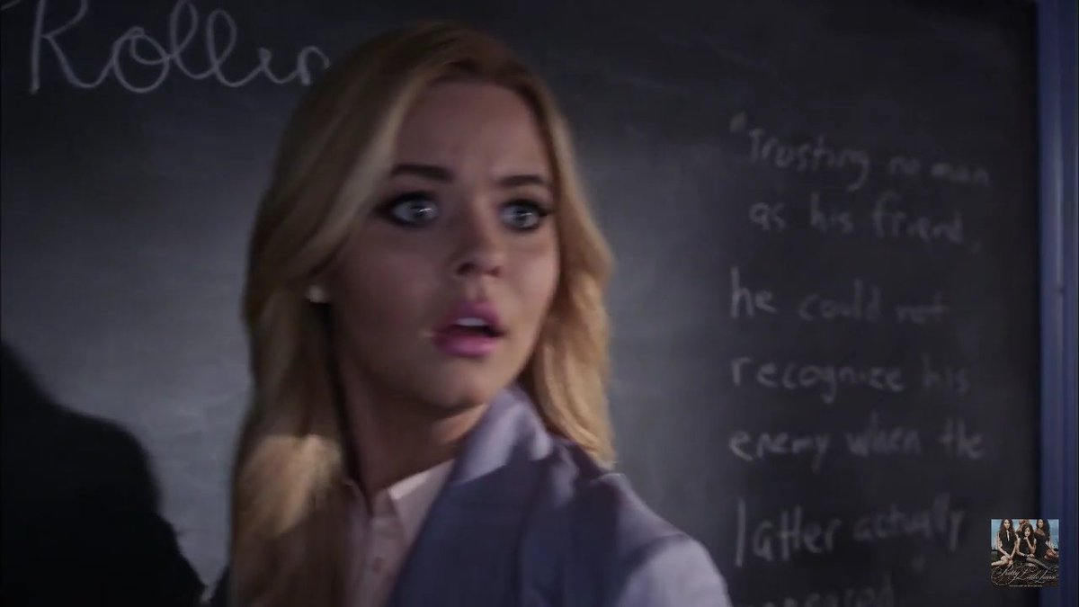 QueenOfRegal's tweet image. Dont be disponted it wasnt the same chalk borad or ali outfit i still think we r gonna that scene #PLLAS @SineaddeVries @StephanieLGray