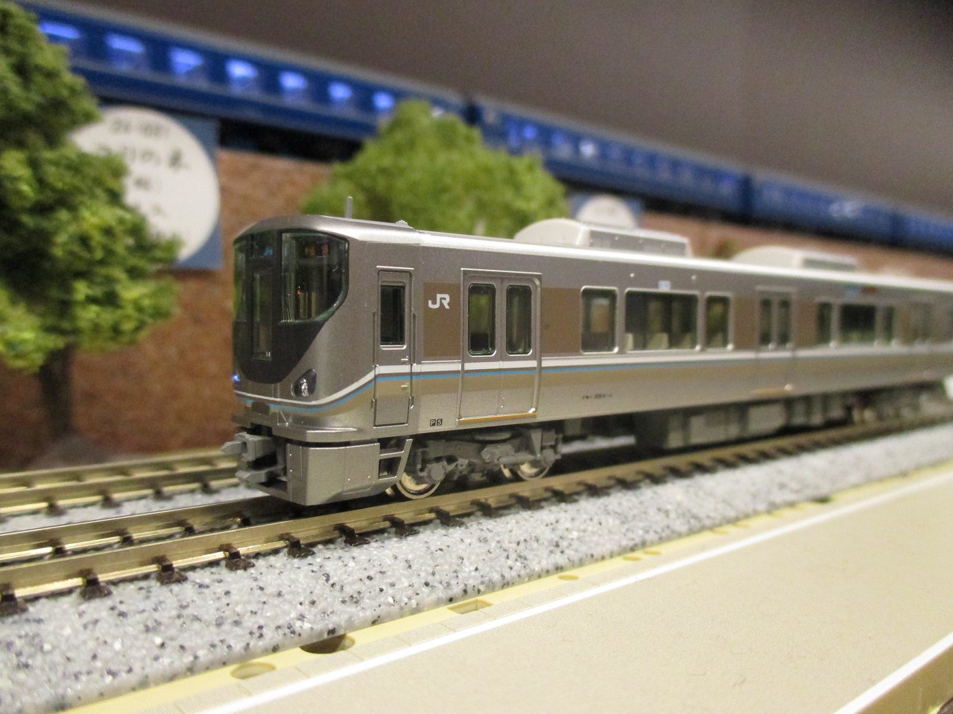 KATO加工品】JR西日本 225系 3次車 近ホシI11編成 8両