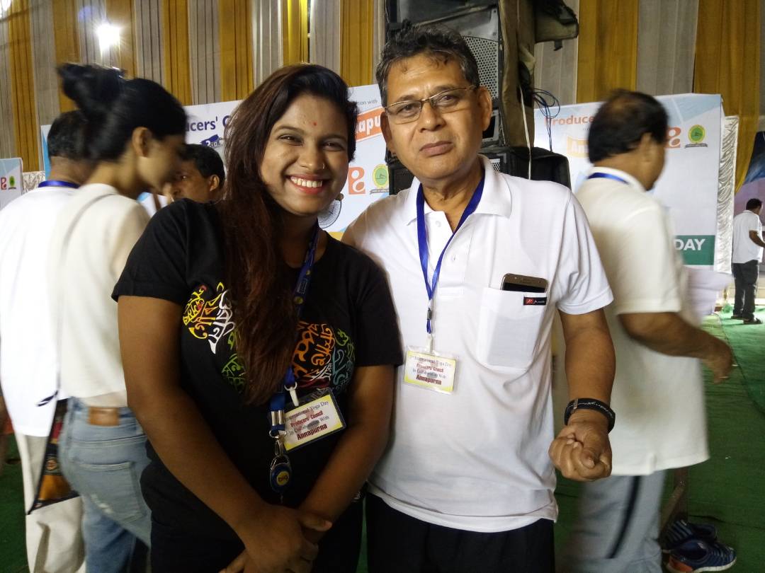 rjsujita's tweet photo. 3rd #InternationalYogaDay wit Director Chandra Mudoi, Actor Jatin Bora,  Pabitra Margherita, Dr Hitesh Baruah @927BigFmGuw @927BIGFM https://t.co/8eaV2tM5xX