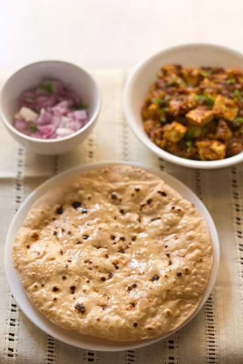 NilaRestaurant's tweet photo. Despite being just an accompaniment of your curry roti can be one of the most tricky foods to prepare correctly without losing its softeness https://t.co/xfGOBVsMzl