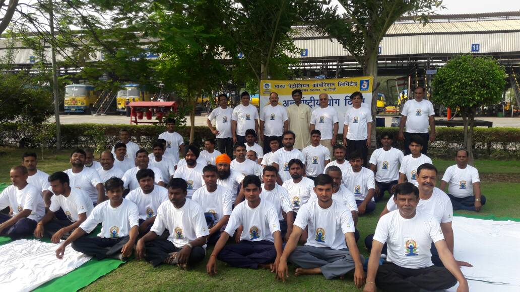 BPCRetailDelhi's tweet photo. Celebrating World Yoga Day at Bijwasan Instln Delhi. @singharunbpcl @PeethambaranT @Gorav53429917 @BPCLRetail @BPCLimited https://t.co/PIwvXV5qtZ